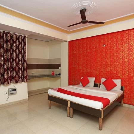 Hotel O Airport Plaza By Palace New Delhi Ngoại thất bức ảnh