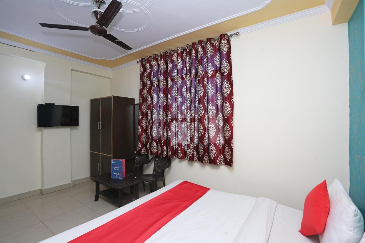 Hotel O Airport Plaza By Palace New Delhi Ngoại thất bức ảnh