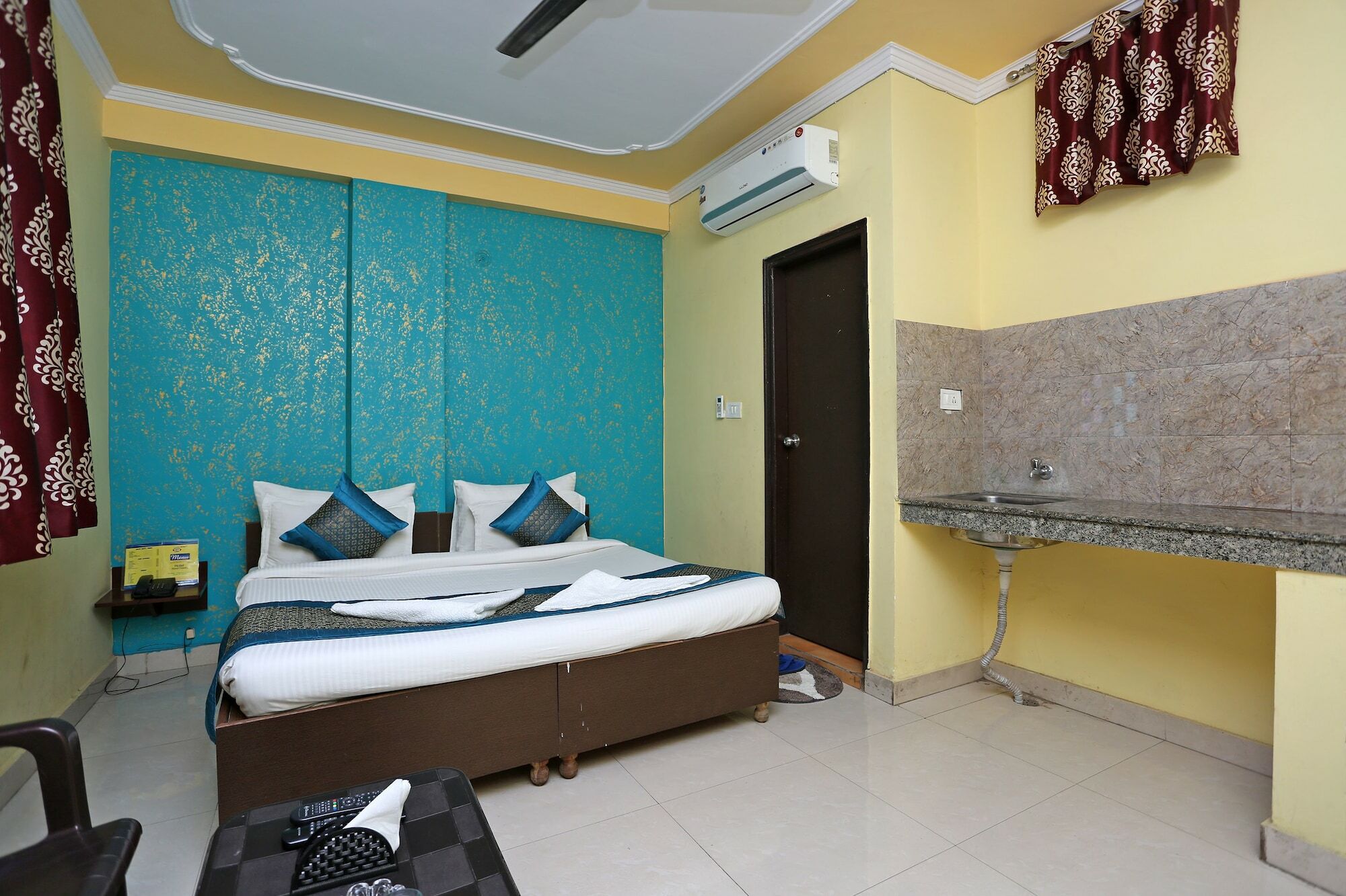 Hotel O Airport Plaza By Palace New Delhi Ngoại thất bức ảnh